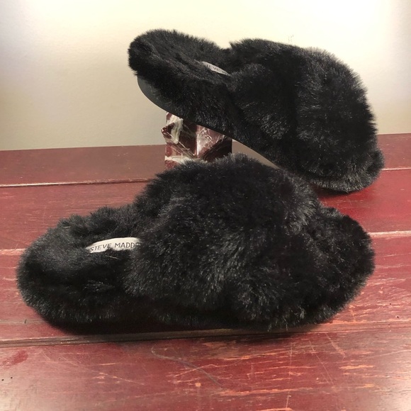 Steve Madden Women s Faux Fur Criss Cross Comfy Slippers, Black M (7-8) NWT - Picture 4 of 10